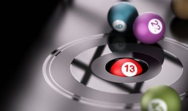 Live dealer managing Taiwan Pools game at kokitoto login